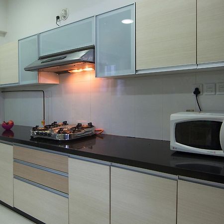 Amanora Park Town Bed and Breakfast Pune Esterno foto